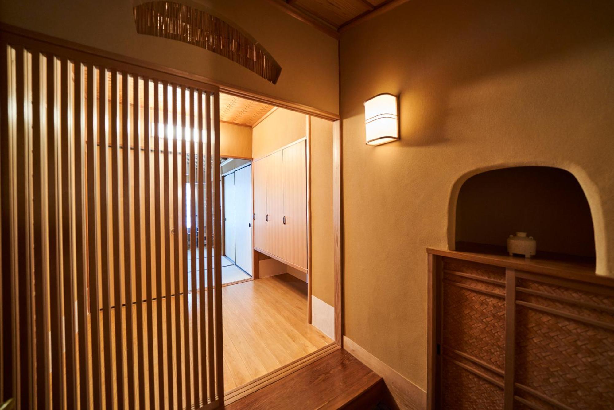 Готель The Global View Нагасакі Екстер'єр фото A shōji in a traditional Japanese house